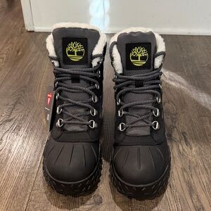 Timberland Black and Gray Winter Boots with Fur sz 8.5